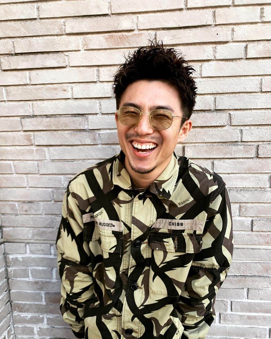 中尾明慶のインスタグラム：「結局サイドさっぱり💪 髪切るとインスタあげる人みたいになってるけど、、、 良い感じ？  素敵な週末を👍」