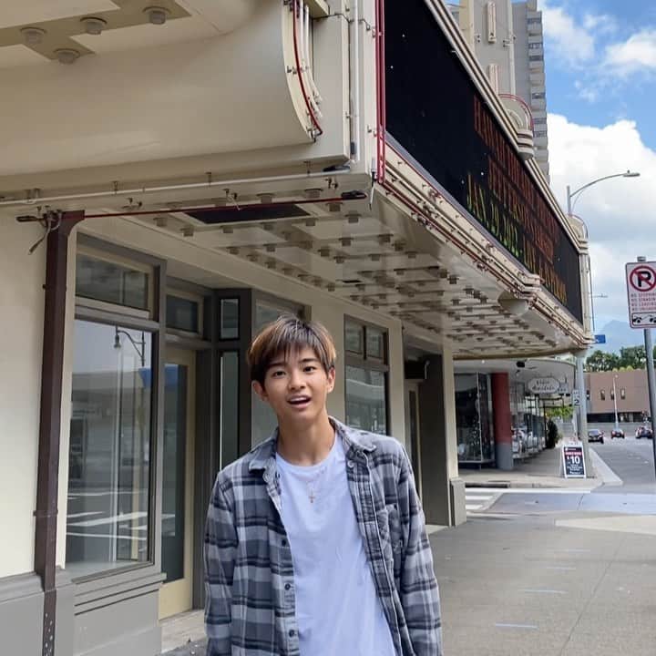 のインスタグラム：「Get your tickets for the Nov. 20th show from the Hawaii Theatre. (LINK IN BIO‼️)」