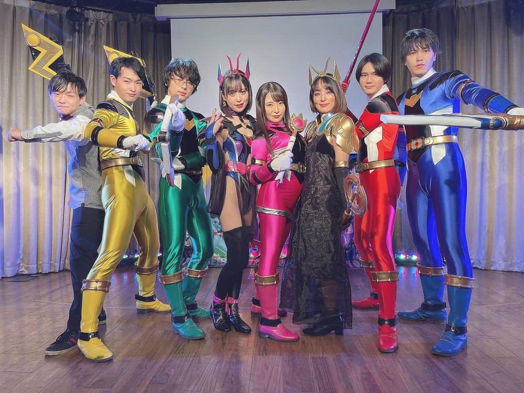 しじみのインスタグラム：「昨夜の『救星戦隊ワクセイバー SEASON2』観ていただけましたか🦹‍♀️？ デラべっぴんRさんでワクセイバー祭のレポートもアップされたのでそちらも良かったら見てみてくださいませ☺︎」