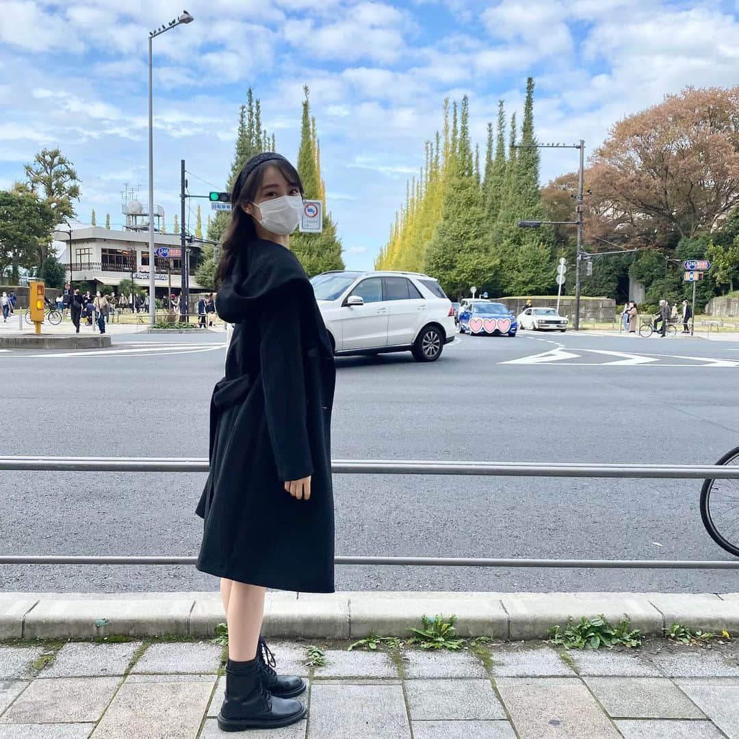 林芽亜里さんのインスタグラム写真 - (林芽亜里Instagram)「🎀 ⁡ 素敵な空☁️と素敵な並木🌲 もっと紅葉したらもっと綺麗だろうなぁ~♡ ⁡ そろそろイルミネーションも始まってるよね🤤 見に行きたいな🪄⸝⸝ ⁡ #林芽亜里」11月13日 17時47分 - meari__hayashi