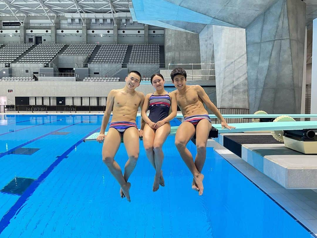 金戸凜のインスタグラム：「NEW BATHERS♥️🤍💙 ・ ・ #funkita #funkytrunks #2021 #いつものwithBポーズverも撮ったよ」