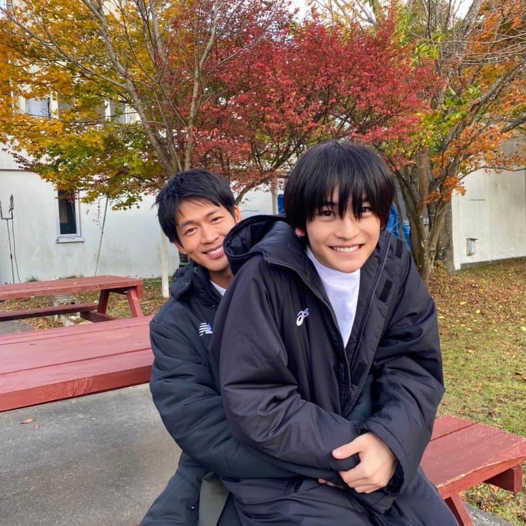 最愛のインスタグラム：「優くん、こんなに大きくなりました😊  #最愛ドラマ #tbs #松下洸平 #高橋文哉 #大ちゃんと優 #第6話11月19日夜10時」