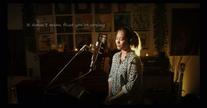 二宮愛のインスタグラム：「This week  @aininomiya covered #susanboyle #thefirststar  The original song “ #上を向いて歩こう Uewo muite arukou“is known as “Sukiyaki song” all around the world I guess.  I hope you have a wonderful weekend❤️  LINK IN MY BIO😊❤️」