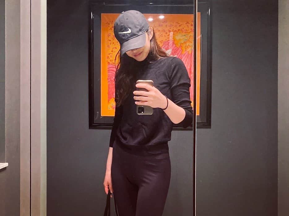 浅本美加のインスタグラム：「☻  To develop the body and soul   Let's Go➟Personal & Kickboxing  #training#personal#boxing#enjoy#휴일#최고」