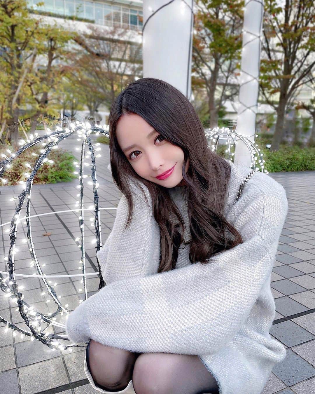 吉見衣世のインスタグラム：「あったかニット❄️  #ニット#冬#冬コーデ」
