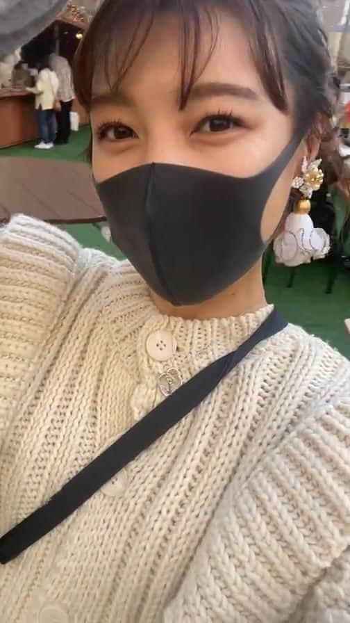 黒田りさのインスタグラム：「遊びにきてね〜 otonariグッズ販売中です☺️💗」
