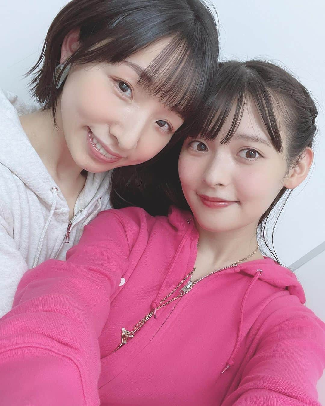 上坂すみれさんのインスタグラム写真 - (上坂すみれInstagram)「控え室にて！ 洲崎さんに久々に会えてとてもうれしかったのでした  #2dkgペン目覚まし時計  #洲崎綾 #上坂すみれ」11月14日 15時59分 - uesaka_sumire