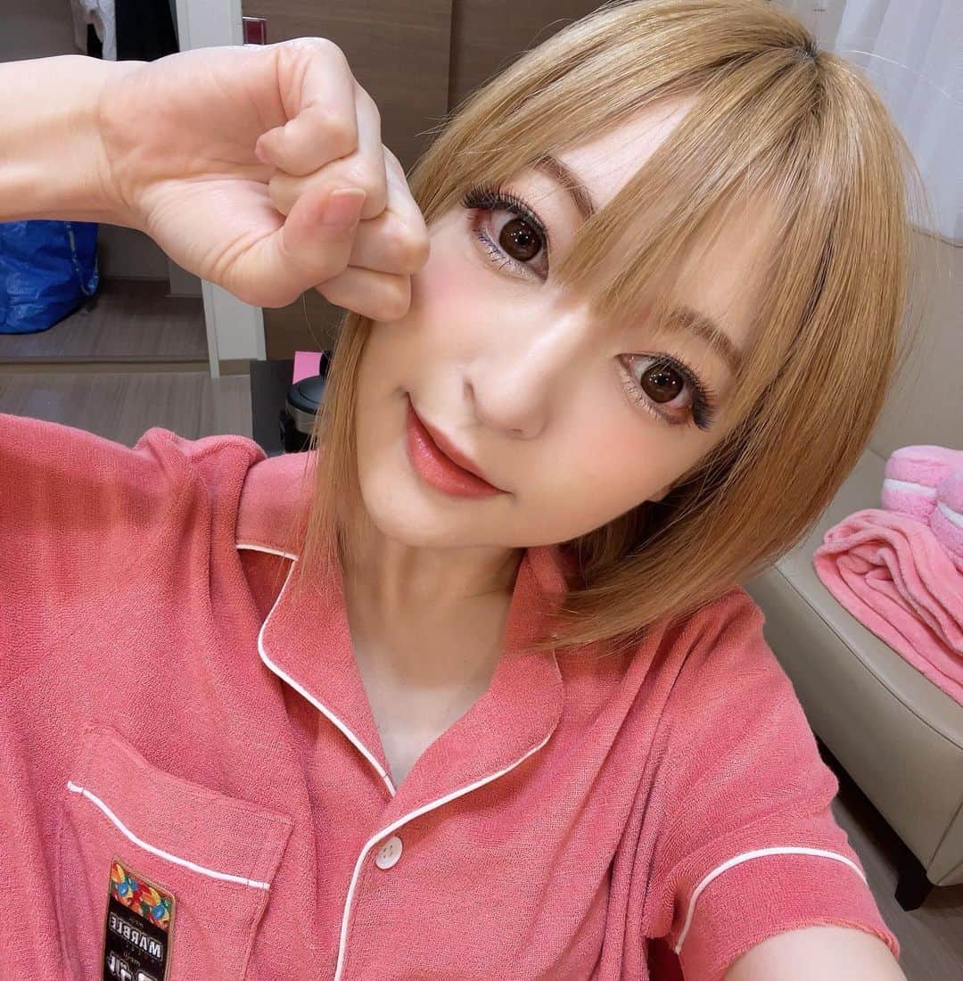 神田沙也加のインスタグラム：「ゲネいってきました！ まぁちゃんたち初日おめでとうございます㊗️ #マイフェアレディ」