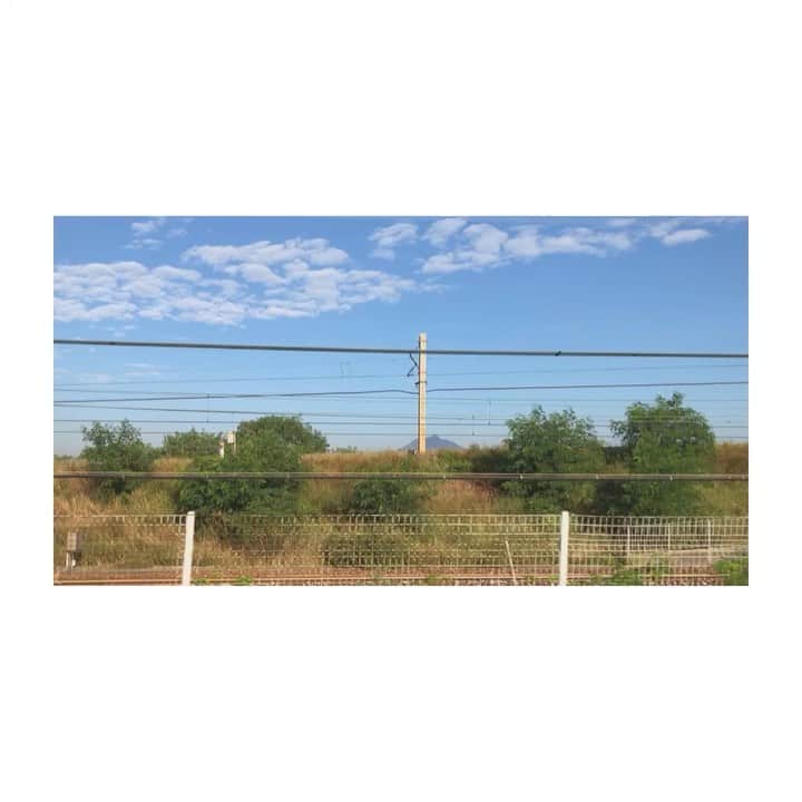 のインスタグラム：「it's good weather today」