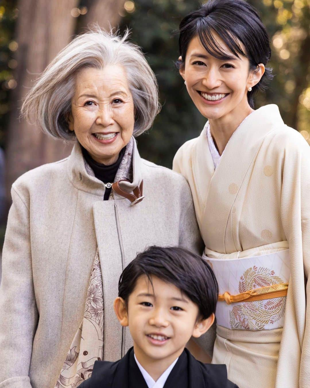 小堀ケネスさんのインスタグラム写真 - (小堀ケネスInstagram)「Just celebrated Dean’s Shichigosan-go-san ceremony to celebrate his growth and well-being.   ディーン君の七五三！ これから伸び伸びと育ってくださいね！😍  #notdrunk #littledean #shichigosan #familytime #ディーン君＃七五三#家族#いつも感謝  @mariakamiyama  @s_ono_ka」11月15日 6時49分 - kenkob0903