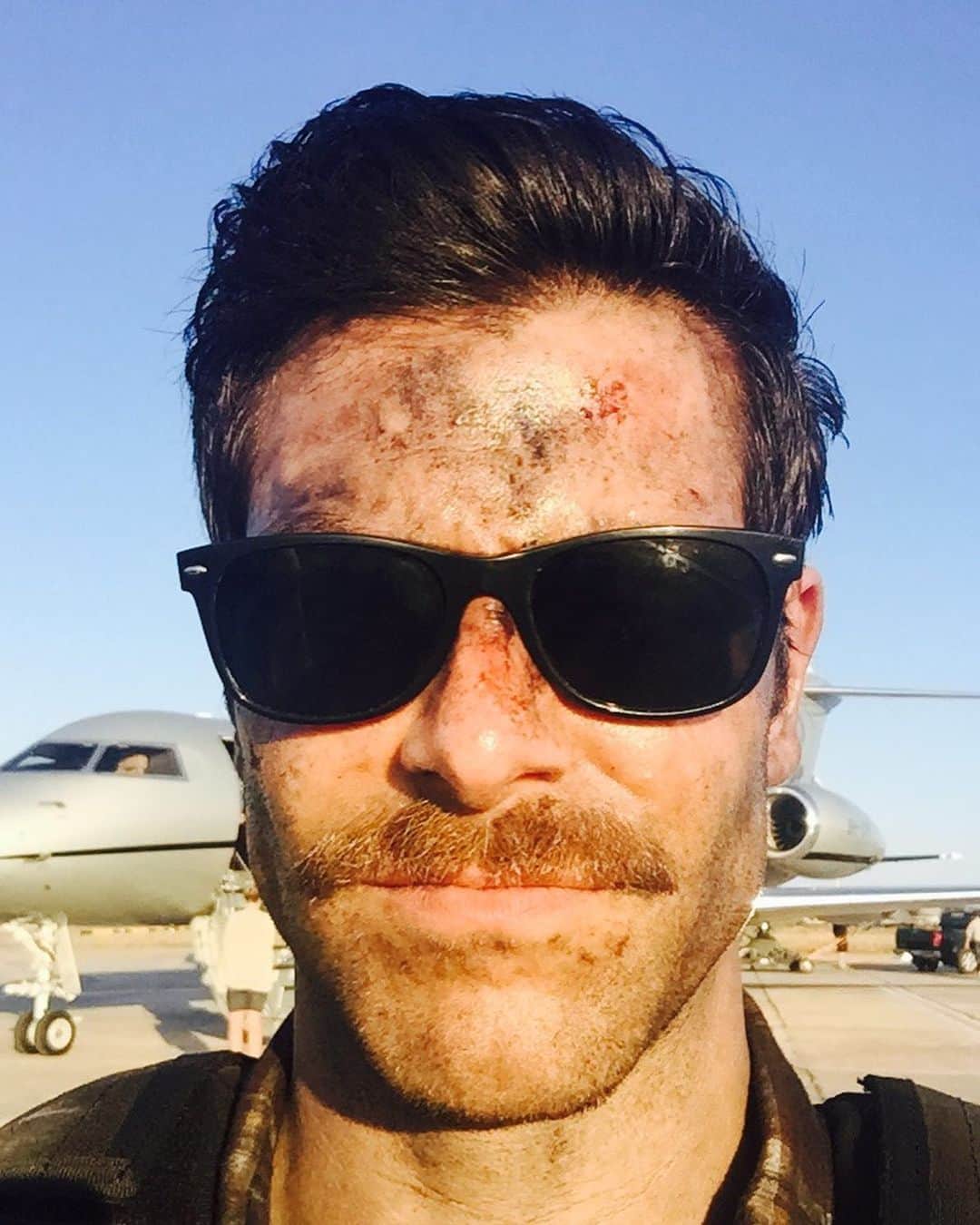 デヴィッド・ジュントーリのインスタグラム：「It’s no secret that I love a good mustache. I have received a few requests to partake in MoVember. Wish I could, but for continuity on A Million Little Things.   Here are some cherished MovEmories from my very first lip tinsel on Michael Bay’s #13Hours.」