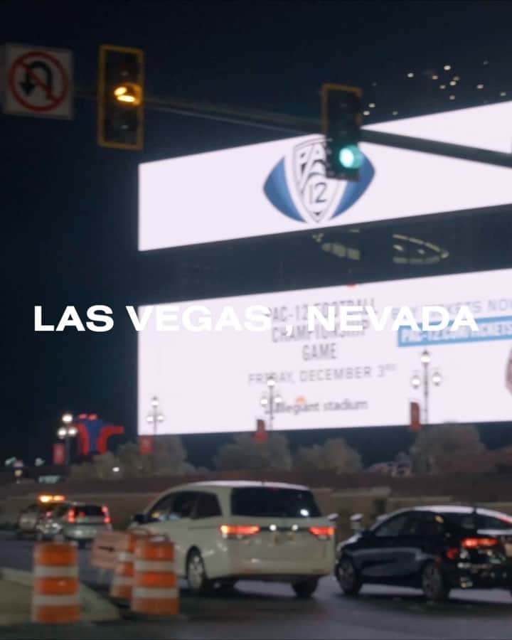 のインスタグラム：「VEGAS 🌊 ! #theygotamnesia」