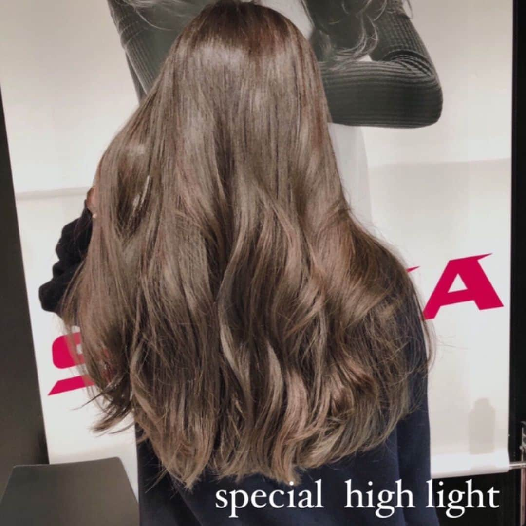 金田和樹さんのインスタグラム写真 - (金田和樹Instagram)「special  high light」11月15日 9時54分 - kaneta.hair