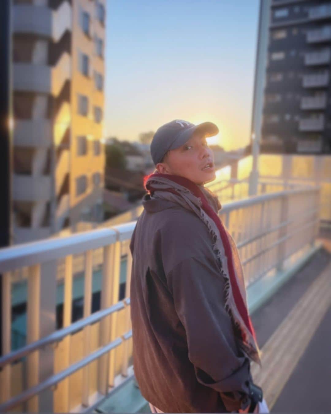 平宮博重さんのインスタグラム写真 - (平宮博重Instagram)「Sunset Tokyo  また明日も頑張ろ。。 #日没#夕日 #月曜日#선셋 도쿄 #日落东京」11月15日 16時57分 - hiroshige_narimiya