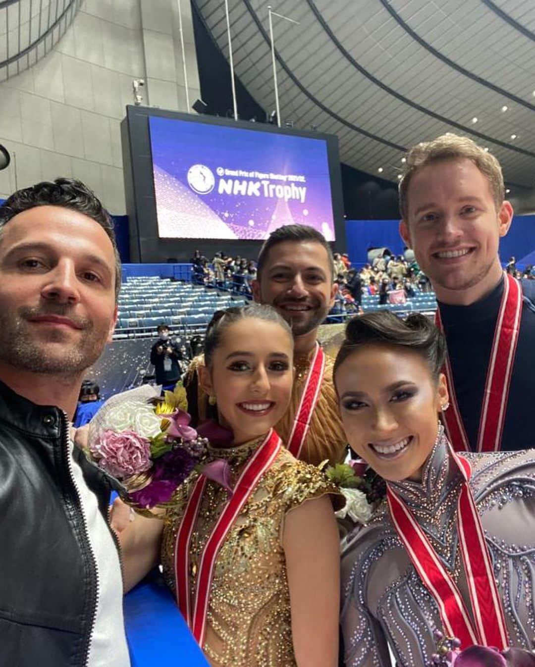 マディソン・チョックさんのインスタグラム写真 - (マディソン・チョックInstagram)「What a week! It was a delight to perform in Japan again 🇯🇵 The audience was unreal!! We are very grateful for all the support and love we received. A hearty thank you to the Japan Skating Federation and @isufigureskating for hosting a beautiful event. 🌸💗 Looking forward to venturing back to Japan in a few weeks for the Grand Prix Final!! 🥳  . . . #chockbates #madisonchock #evanbates #nhktrophy #figureskating #icedance」11月15日 17時10分 - chockolate02