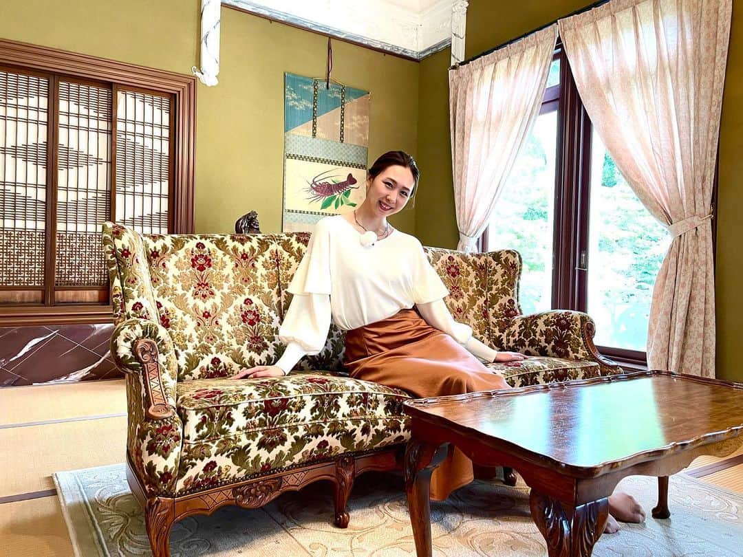 のインスタグラム：「. この度、ときがマレーシア🇲🇾で放送される番組にレポーターとして出演します💛  北海道・北東北地域を紹介する番組で、青森からは弘前城、津軽ゆめりんごファーム、そして盛美園をご紹介しています！  盛美園はスタジオジブリの「借りぐらしのアリエッティ」の舞台モデルにもなった場所なんですよ☺️  マレーシアでしか放送されませんが、お知り合いでマレーシアにお住まいの方がいましたらぜひ…🍏  チャンネル：ASTRO AEC 番組名：Unveil the beauty of  Tohoku & Hokkaido 初回放送：11月28日毎週日曜日夜8：30から5週連続放送  @visitmyjapan  #VisitMYJapan #Unveilthebeauty #hokkaido #tohoku #japan #RINGOMUSUME #りんご娘　#とき #王林 #ジョナゴールド　#彩香 #盛美園  衣装： #マークスタイラーアウトレットproducebyallspice  @sakurano_hirosaki」
