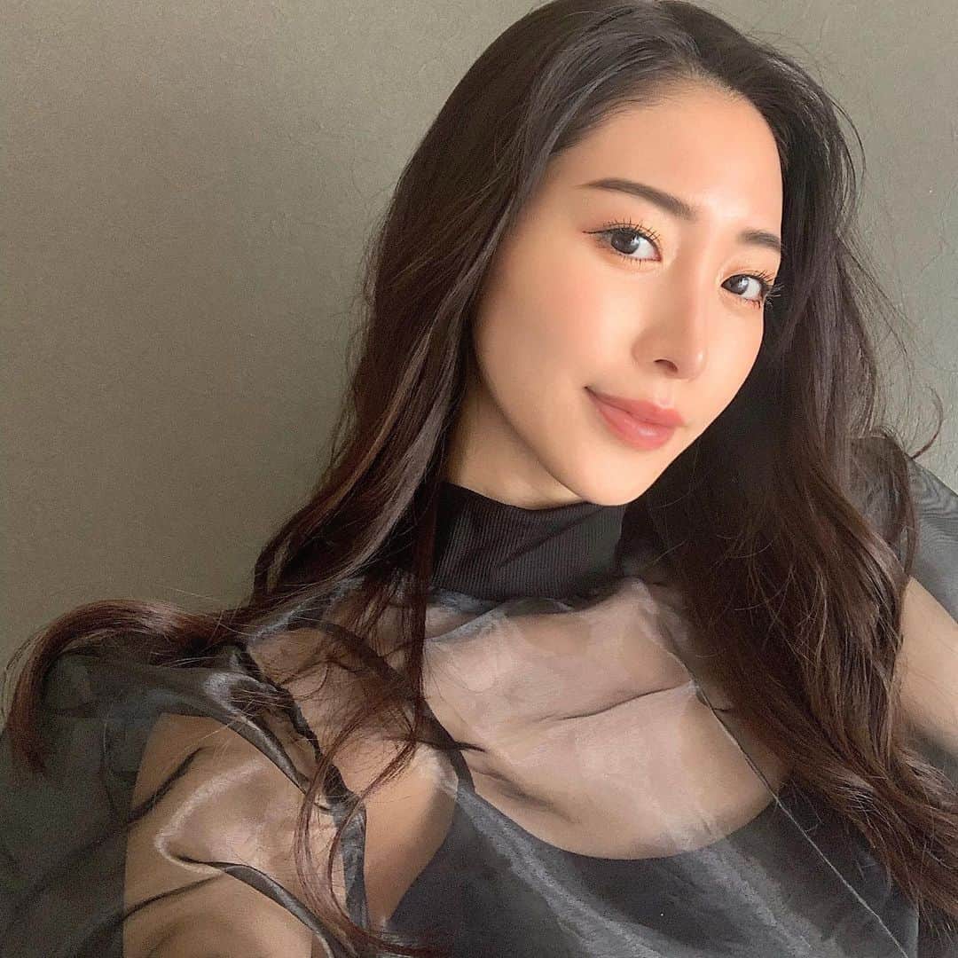 藤田麻里さんのインスタグラム写真 (藤田麻里Instagram)「リップアート💋したよ♡ 何も塗ってないのに いい感じすぎるー😘😘 私に合う色味にして頂きました💋 マスクのリップ問題これ