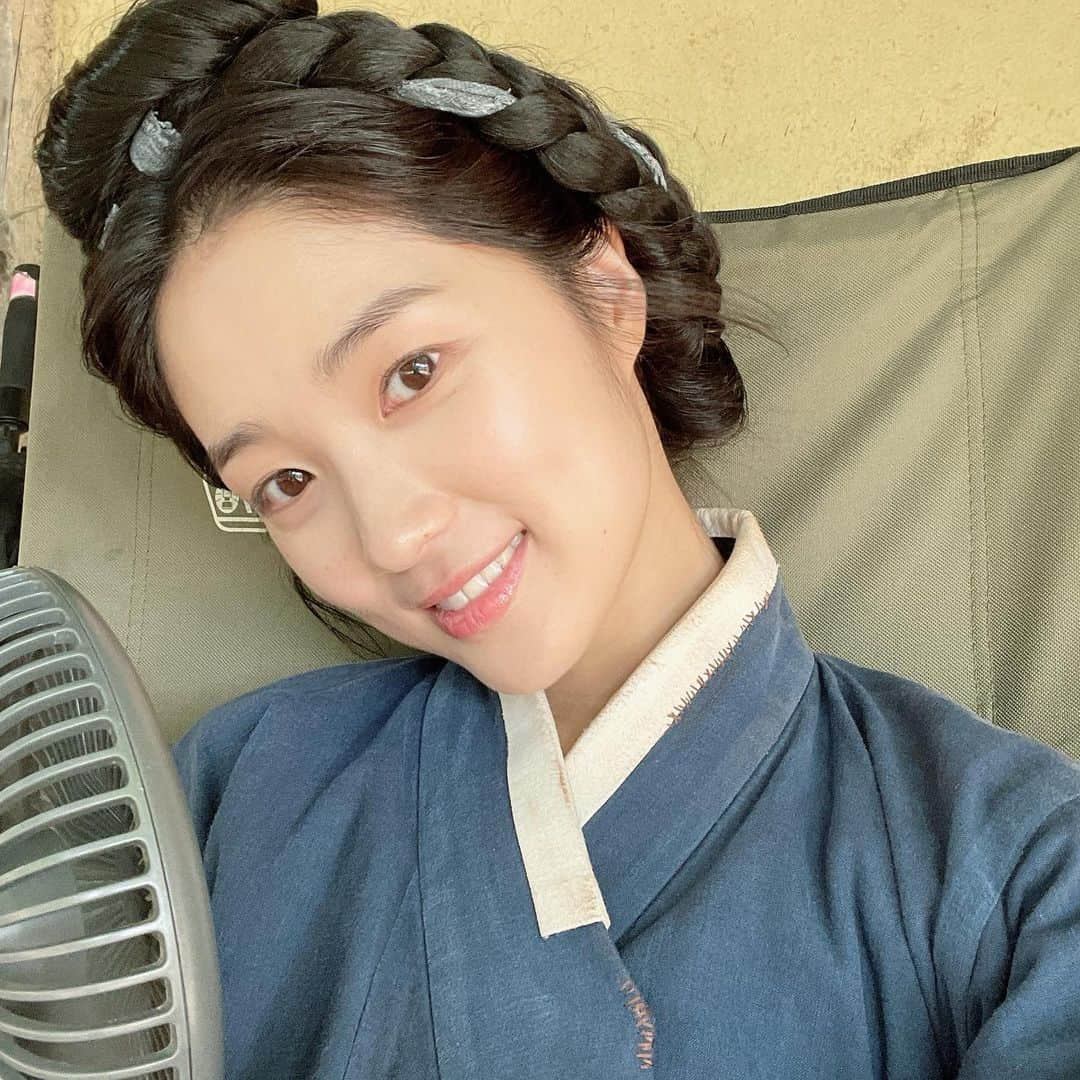 キム・ヘユンさんのインスタグラム写真 - (キム・ヘユンInstagram)「#tvn #어사와조이 #밤10시30분  💙💙💙」11月15日 22時34分 - hye_yoon1110