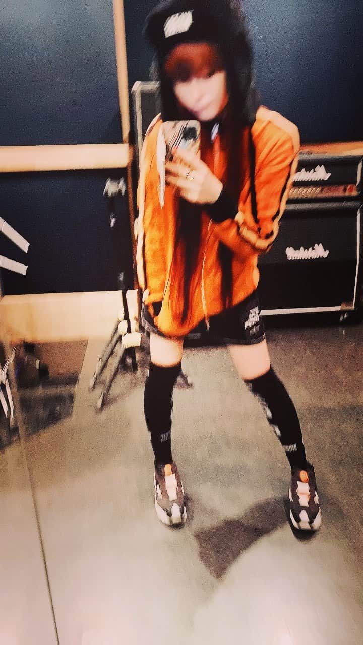 DAOKOのインスタグラム：「11/26(金)草月ホールでのLIVEに向けてリハーサルがいよいよはじまるので、個人練習に行ってきた！生演奏でうたえる贅沢さを噛み締めたいと思います。たのしみでしかない！」