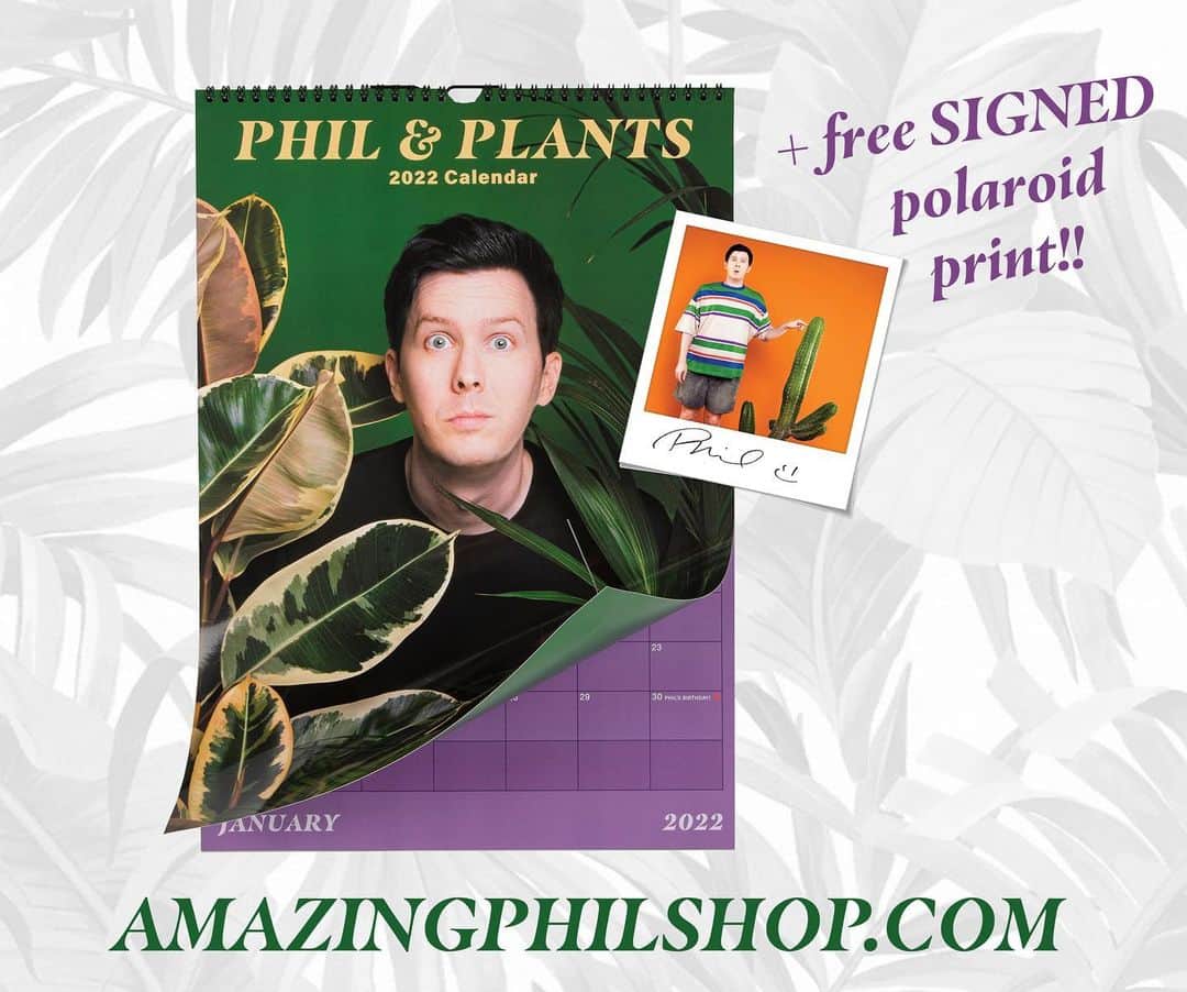 フィル・レスターさんのインスタグラム写真 - (フィル・レスターInstagram)「Presenting the PHIL AND PLANTS CALENDAR 2022! 12 whole months of fashionable plants paired with a thematic Phil.   plus every calendar comes with a bonus SIGNED polaroid!! 📆🌱  / amazingphilshop.com  / us.amazingphilshop.com  📸 @lindablacker」11月16日 4時09分 - amazingphil