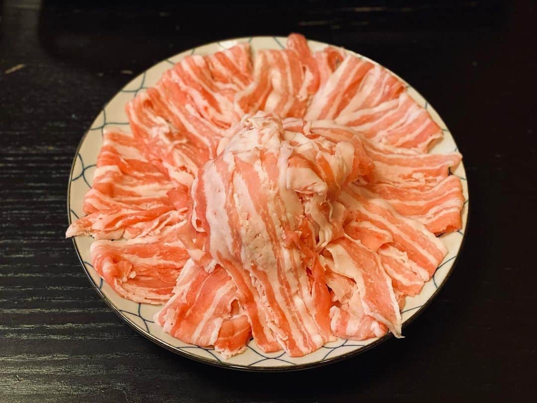 浅本美加のインスタグラム：「すし寅  Thank you for inviting me  #すし寅#貸切#reserved#dinner#pork#🍲#구」