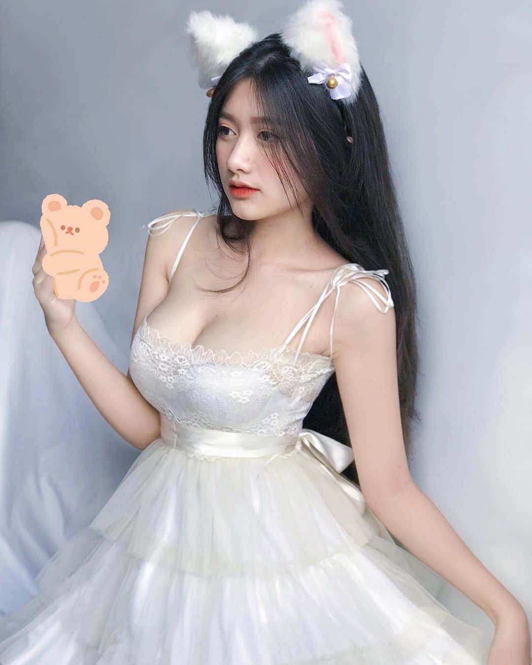 Shikaさんのインスタグラム写真 - (ShikaInstagram)「✨2004✨  Model: @_thuytrang141 🇻🇳  #vietnamese #vietnam #girl #girls #sexy #sexygirsls」11月16日 10時25分 - shika.kamisaka