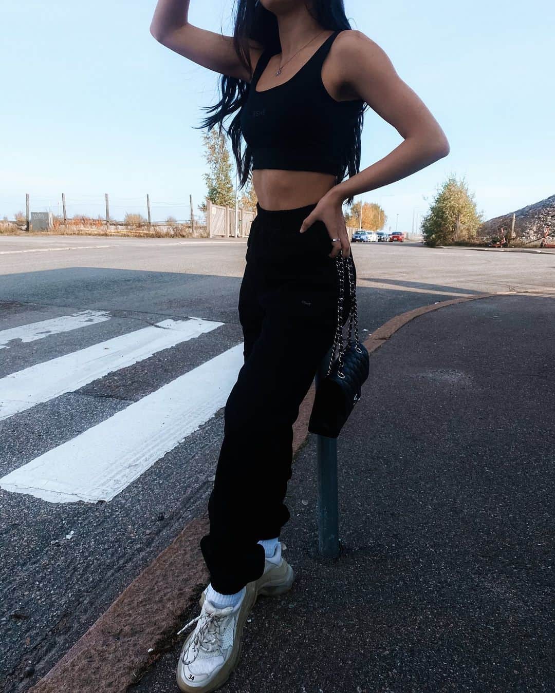 カイラニ・クレインのインスタグラム：「miss u helsinki 🤍 @eshestudios」