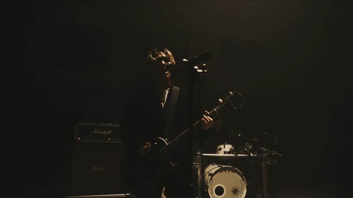 のインスタグラム：「【MV公開！】 ⁡ 12/1(水)リリースの11th Album『ANSWER』より、リードトラック「Deeper,Deeper」のMusic VideoをオフィシャルYouTubeにて公開！ ⁡ ぜひチェックしてみてください。 ⁡ #nothingscarvedinstone #ナッシングス #ncis #silversunrecords #answer #deeperdeeper」