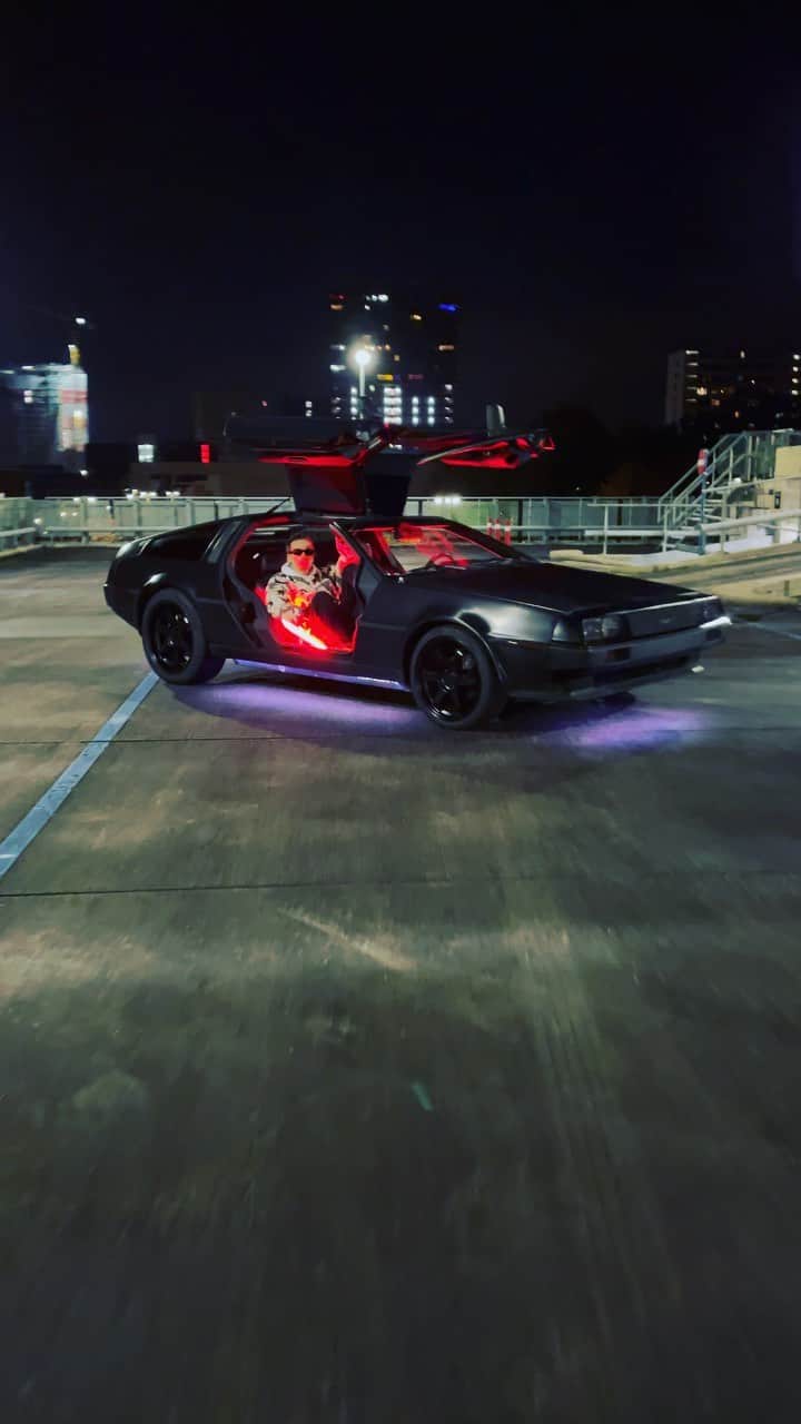 のインスタグラム：「DROP YOUR FAVOURITE OG TRAP SONG BY ANY ARTIST IN THE COMMENTS SO WE CAN PUT IT IN THE OG TRAP MIX WE ARE DROPPING ON YOUTUBE THIS FRIDAY!」