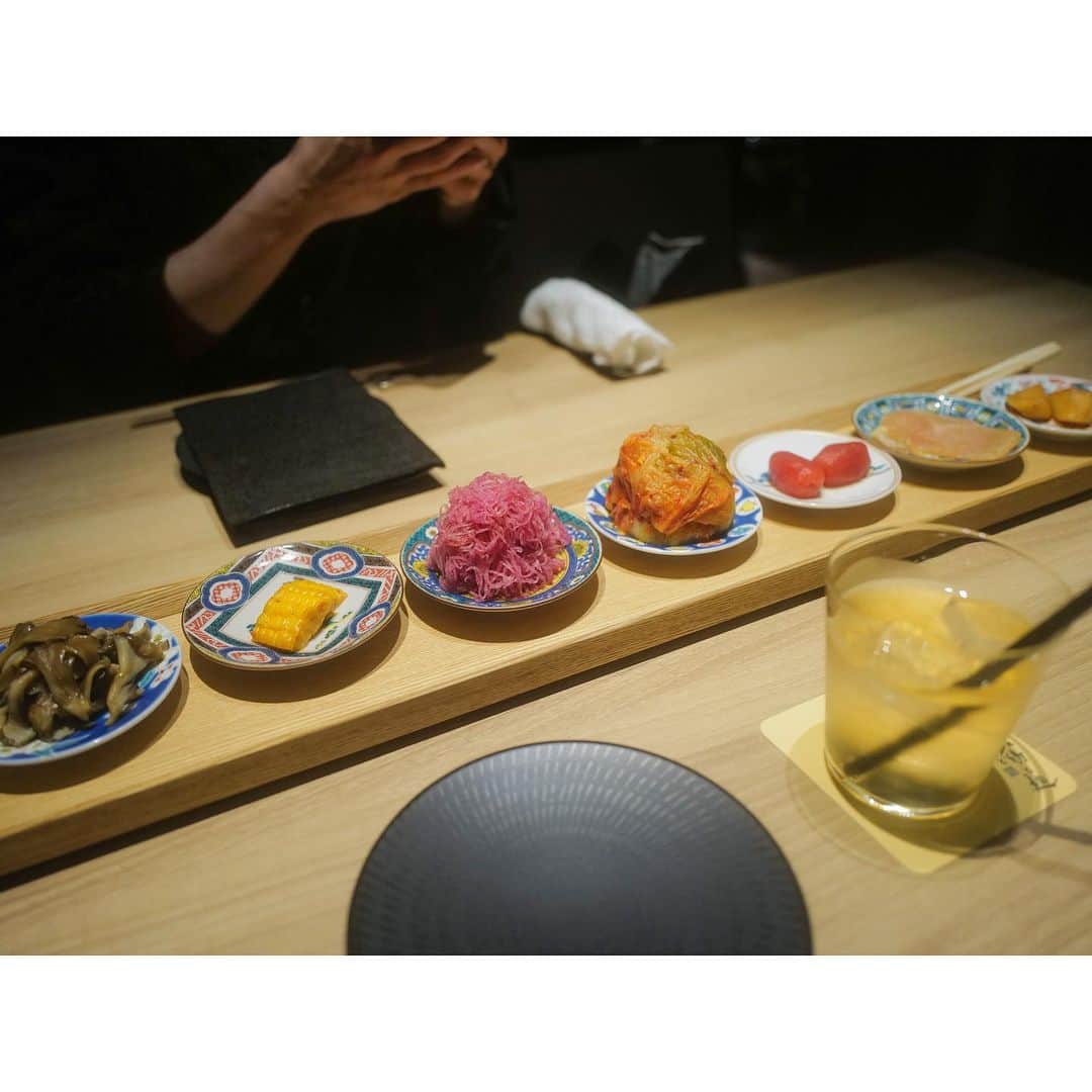 石井美保さんのインスタグラム写真 - (石井美保Instagram)「和・中・韓の味が融合した上品なタッカンマリやさん。 パイタンスープで伊達どりを煮込む新しいタイプでした。北新地のオススメ。」11月17日 0時54分 - miho_ishii
