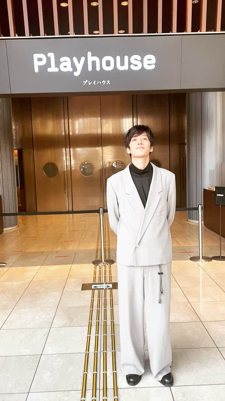 水田航生のインスタグラム：「冬のライオン。取材デー。秋日和。  #冬のライオン」