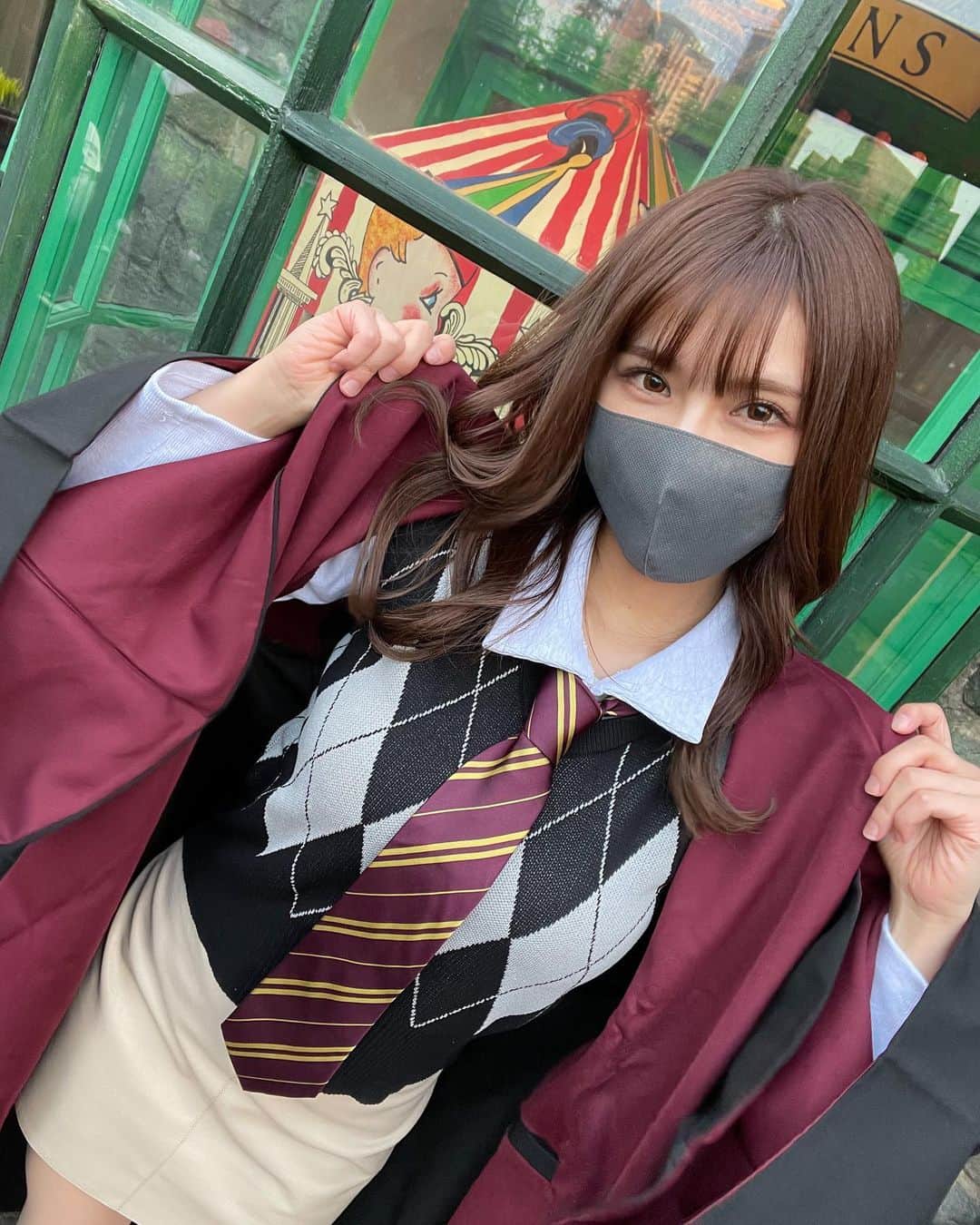 プラネットオシリスのインスタグラム：「. 🧙‍♂️🪄 . . #グリフィンドール#ハリーポッター#ユニバ#usjコーデ」