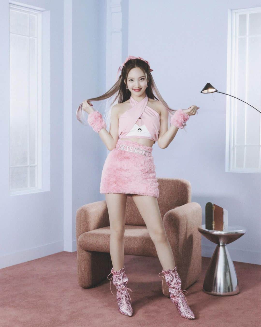 のインスタグラム：「핑크 나연 💓」
