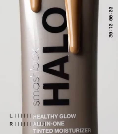 Smashboxのインスタグラム：「Two products that will give you a natural finish?! Halo tinted Moisturizer & Studio Skin 24 Hour Hydra Foundation ✨」