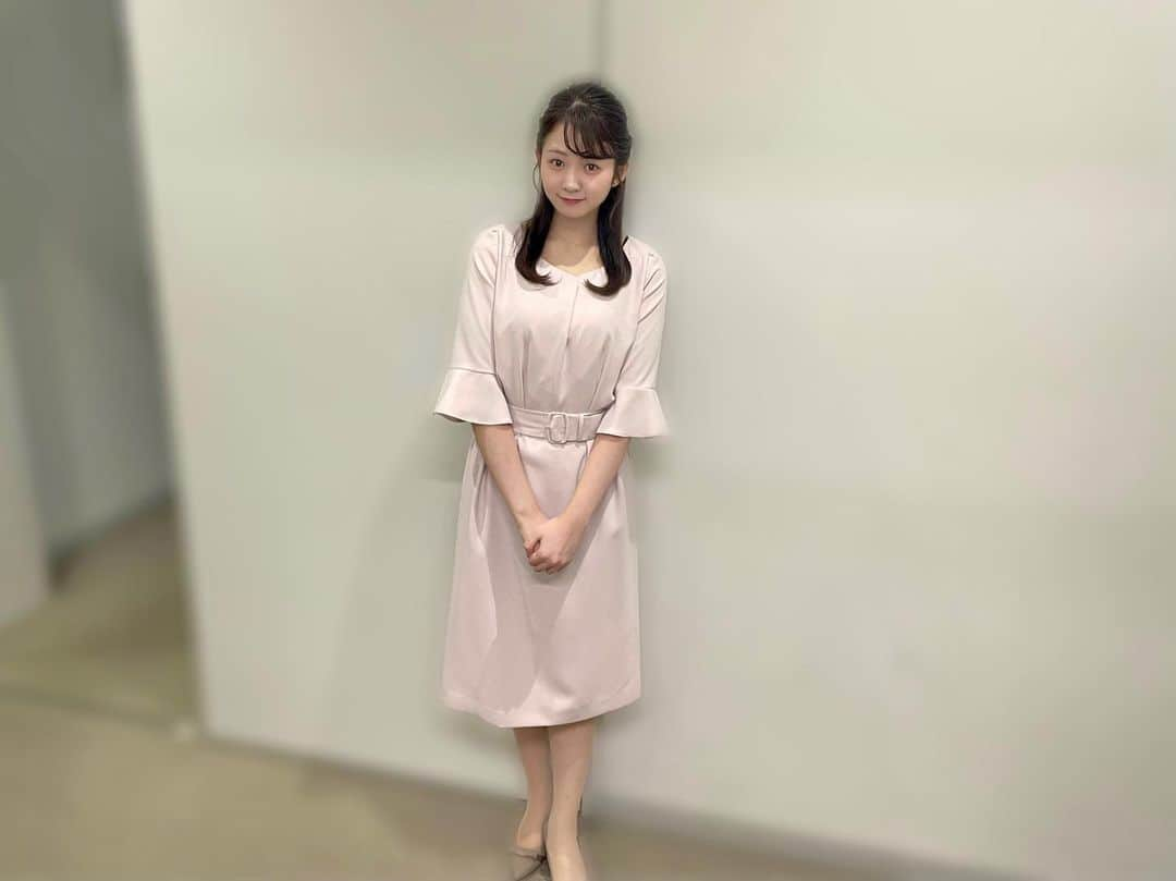 冨田有紀さんのインスタグラム写真 - (冨田有紀Instagram)「今日はトレたまを担当いたします🐣✨ 22時からの #wbs ぜひご覧ください☺︎ #テレビ東京 #新人アナウンサー #ワールドビジネスサテライト #トレンドたまご #冨田有紀」11月17日 19時36分 - _yuki_tomita_