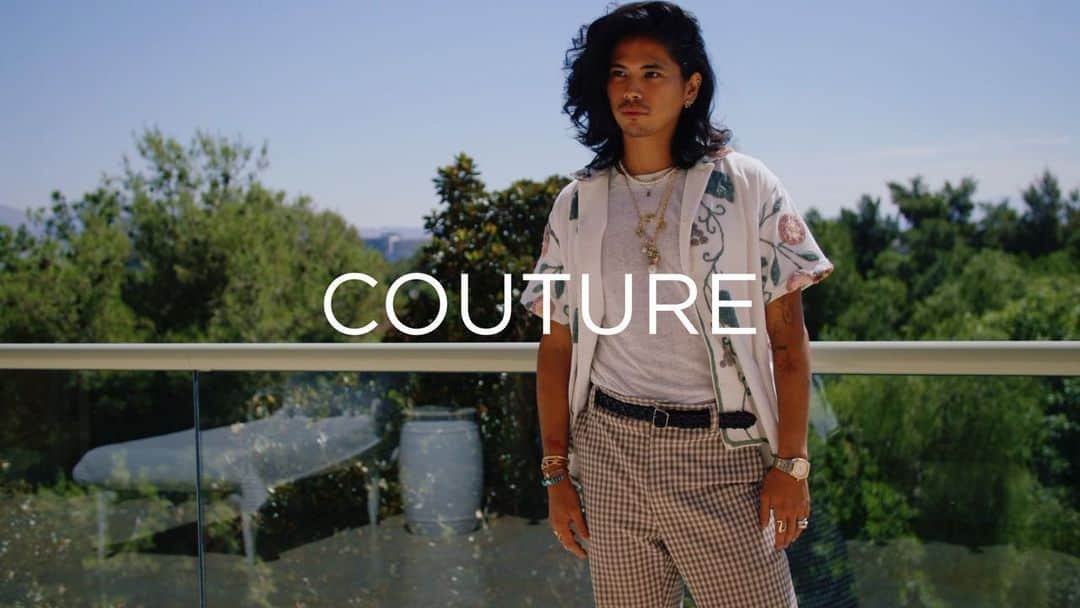 のインスタグラム：「I spoke with @by_couture about myself, my vision for @milamorejewelry and why the #Kintsugi Collection is so special for me✨ My mind is blown with the quality of production, and how everyone involved in creating this video is so supportive towards me and MILAMORE.  As I mention on this video, for the first time in my life, I feel accepted for being who I am and for my creativity🙌🏽 It makes me happy that people are loving my concepts and designs💕 I’m so grateful that I get to do what I’m doing in building an international jewelry business 🌍💎 I founded MILAMORE in April 2019, and it was rough start, but I’m grateful for the challenges I experienced. Now, I get to enjoy what I’m going to achieve with my team👨‍👨‍👧‍👦🏆If I can do this, there’s nothing you can’t do x Huge thanks to @northgrownfilms and to my PR princess @jessicakiraly 😘💕 #ThisIsCouture I hope my Lola Mila and my dad are proud of me 👵🏻🧓🏻☝️✨  世界屈指のファインジュエリー展示会、 クチュールのデザイナー動画インタビューが完成しました🙌🏽 自分のこと、KINTSUGIコレクションへの想い、ジャパンメイドにかける熱意をお話しました。 PR時代も楽しかったけれど、こうして少しずつインターナショナルビジネスを築き上げてきてることに達成感を感じており、まるで第三の青春を経験しているようです🏃‍♂️💨  クリエイターとして伝えたいコト、創りたいコトが職業としてできているのはなによりも幸せです。 「価値とはなにか」をもうしばらく追求してみたいと思います😋  幾つ度も人は進化できると思います。それが自分にできるのであればあなたにもできるはずです。 可能性はマインド次第だと思います🤩🙌🏽 おばあちゃんもお父さんも天国で笑ってるかな😌」
