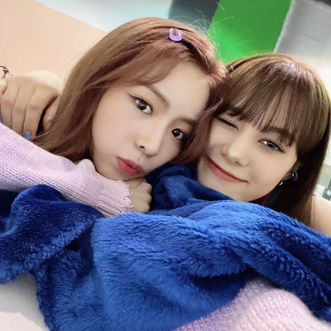 のインスタグラム：「🦢&🐶 ♡ . . . #niziu #maya」