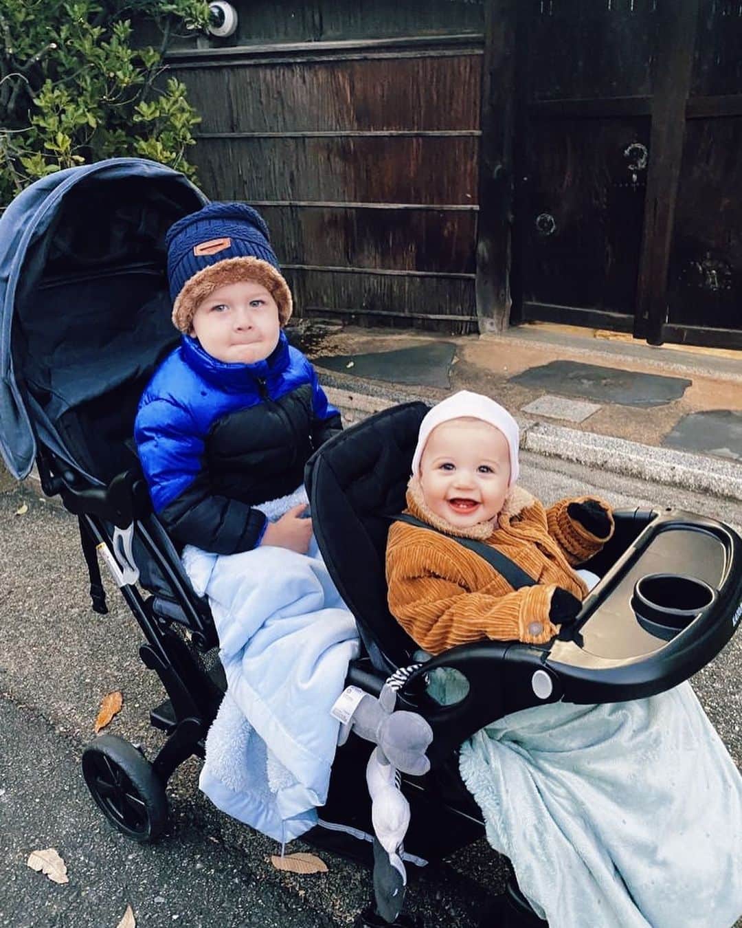 リアノン・ランゲラック（ミッチェル・ランゲラックの妻）のインスタグラム：「Babies photo dump because their faces are just too sweet 🥰」