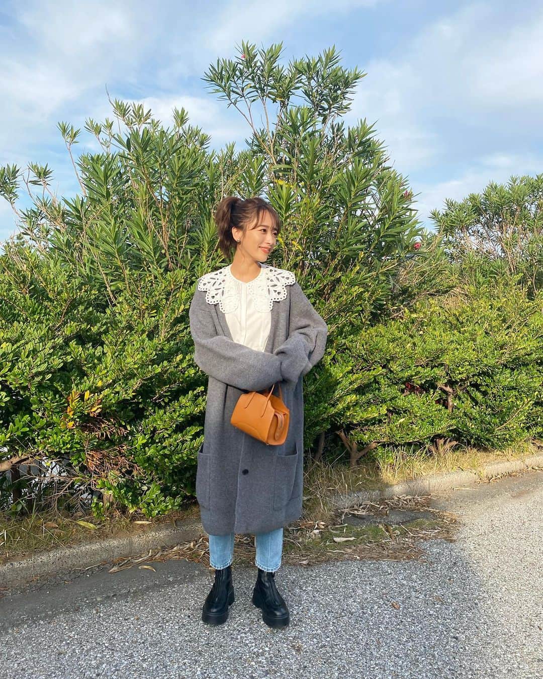 近藤千尋さんのインスタグラム写真 - (近藤千尋Instagram)「いつかの私服❤️  相変わらずちっちゃいカバンを 収集しちゃう癖がある。笑 @loropianaofficial  のもの…😍😍  #LoroPianaSesiaBag  #SomewhereInLoroPiana @loropianaofficial」11月17日 16時09分 - chipichan.1215