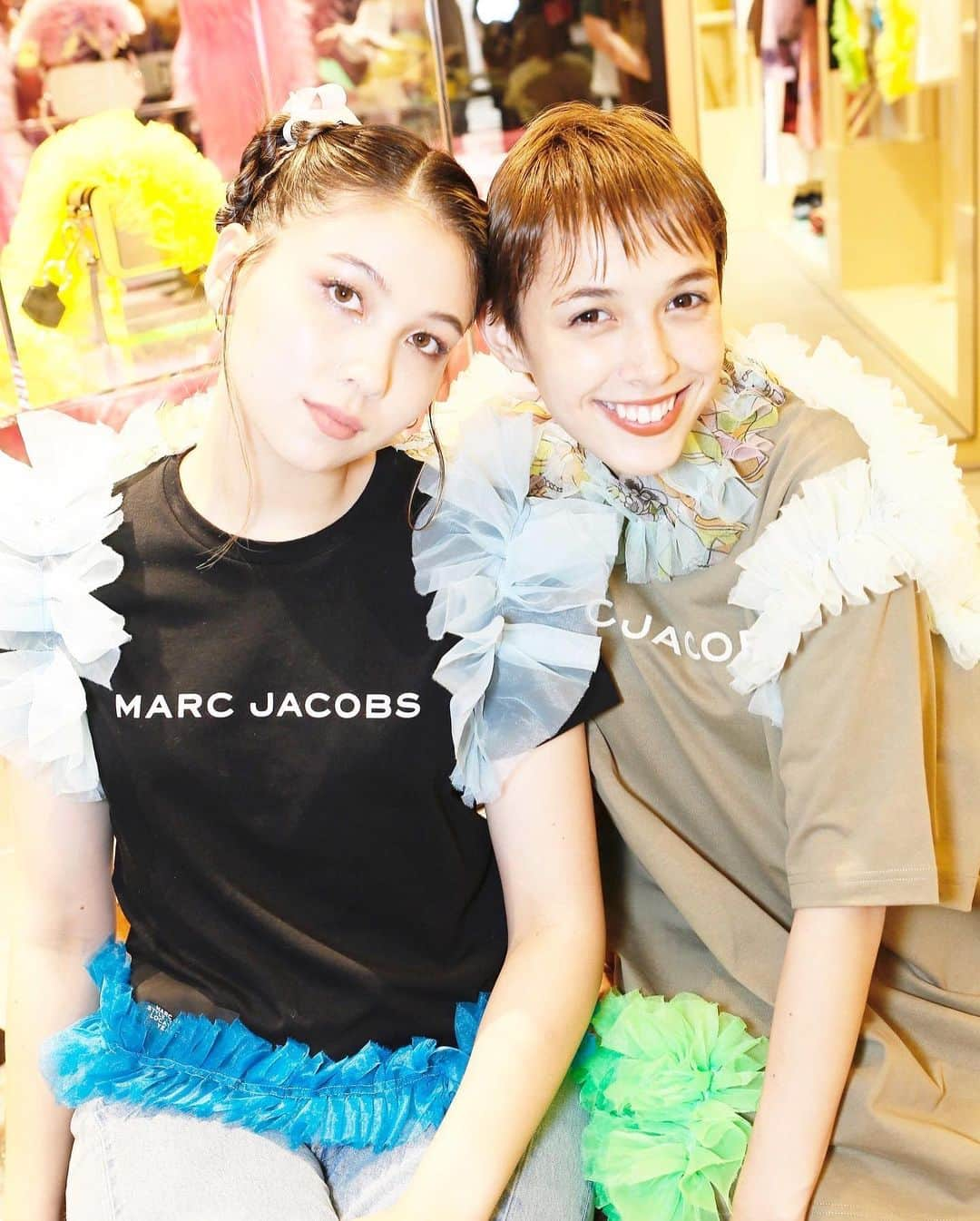 モーガン茉愛羅さんのインスタグラム写真 - (モーガン茉愛羅Instagram)「Congratulations!🕊💕💚💙❤️ MARC JACOBS × Tomo Koizumi とってもキュートなこちらのコラボレーション 本日17日より発売😘💛 @marcjacobsjapan  @tomokoizumi」11月17日 20時32分 - malaciel