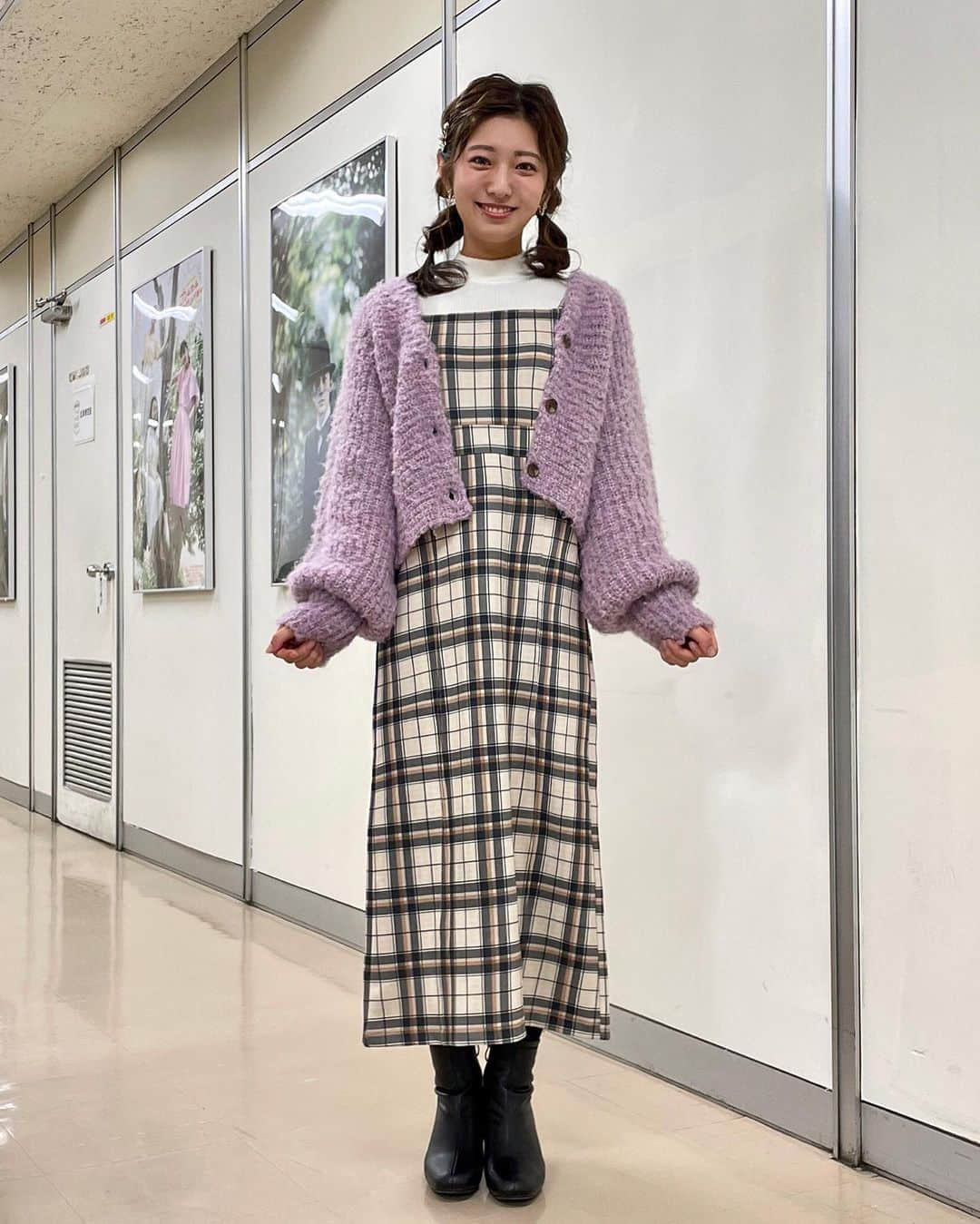 白戸ゆめのさんのインスタグラム写真 - (白戸ゆめのInstagram)「👗 . おとといの衣装です😊 リラックスめだったので 髪の毛もゆる〜くしてもらいました✨ . おでこも出してたんですが 髪型わりと好評で嬉しかったです🙈 . outfit: @naturalcouture_official #ヘアスタイル #韓国ヘア #韓国風 #ツインテール #くるりんぱ」11月17日 20時43分 - yumeno.s_