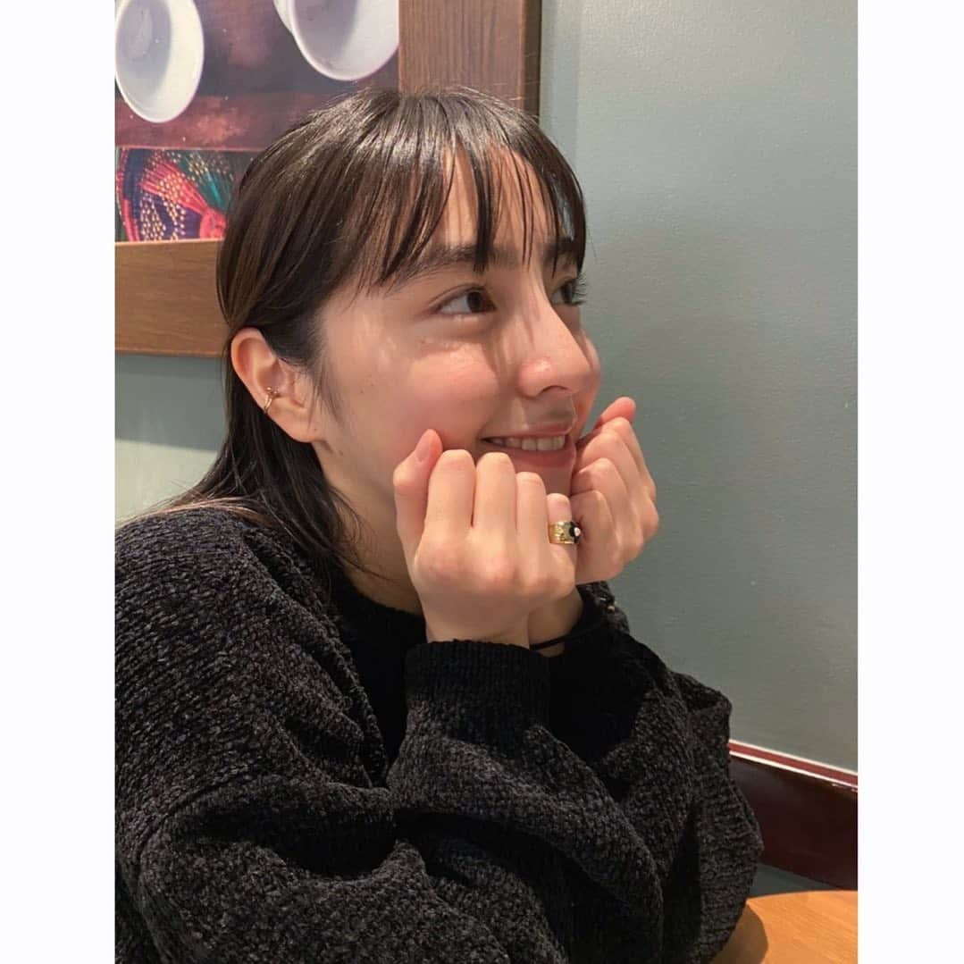 小高サラさんのインスタグラム写真 - (小高サラInstagram)「・  ピスタチオのケーキ食べたの🧁  #✌︎✌︎✌︎ #安定のぴーす #です」11月17日 21時08分 - sara_odaka_official