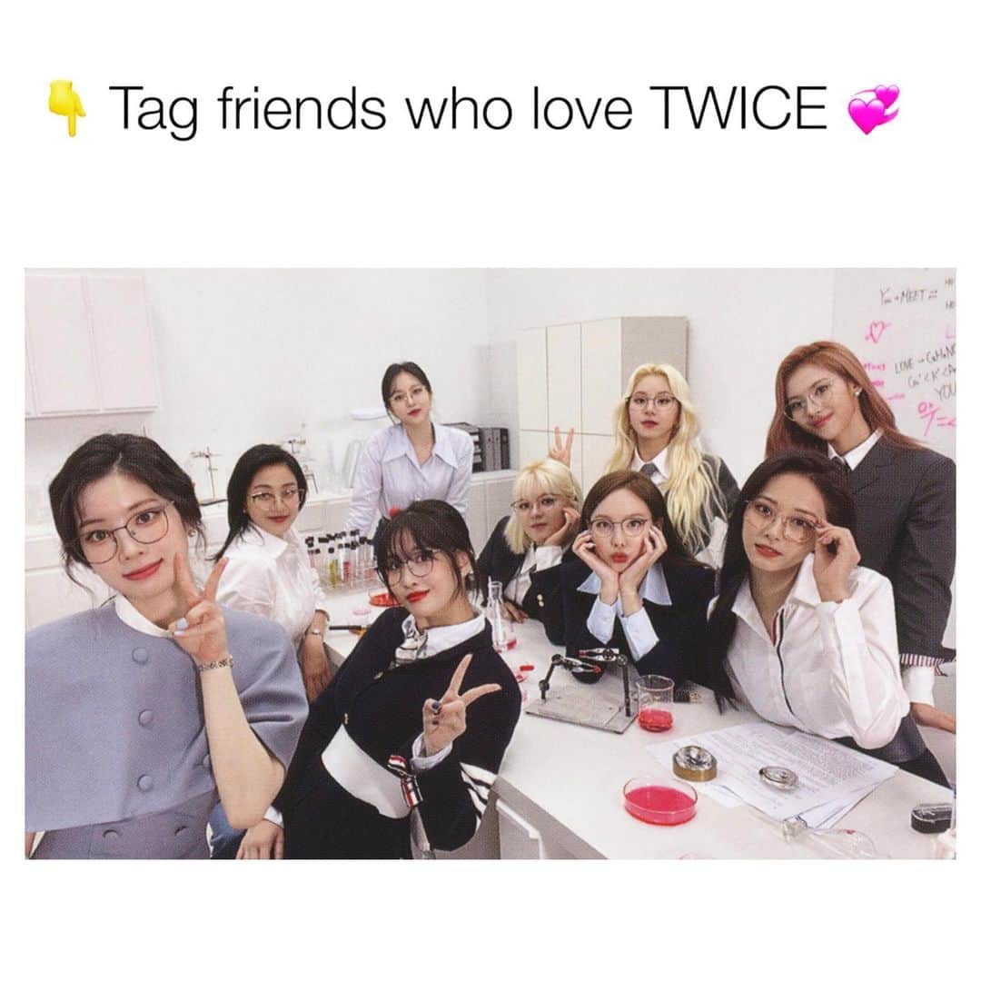 のインスタグラム：「BRAND NEW SALE🎉💋 😍 Upgrade your TWICE MERCH collection now! www.kpopersify.com 🛍 🌈 TAG your friends to buy you 🙆🏻‍♀️ ✨ Get Yours NOW At The Link In My Bio ☝🏼 🌍 Worldwide FREE Delivery ✔️ Use code ‘NOV21’ to get discount 10% off ✨Follow @kpopersify for more TWICE deals! 🙊  ‼️ LIMITED STOCK ‼️」
