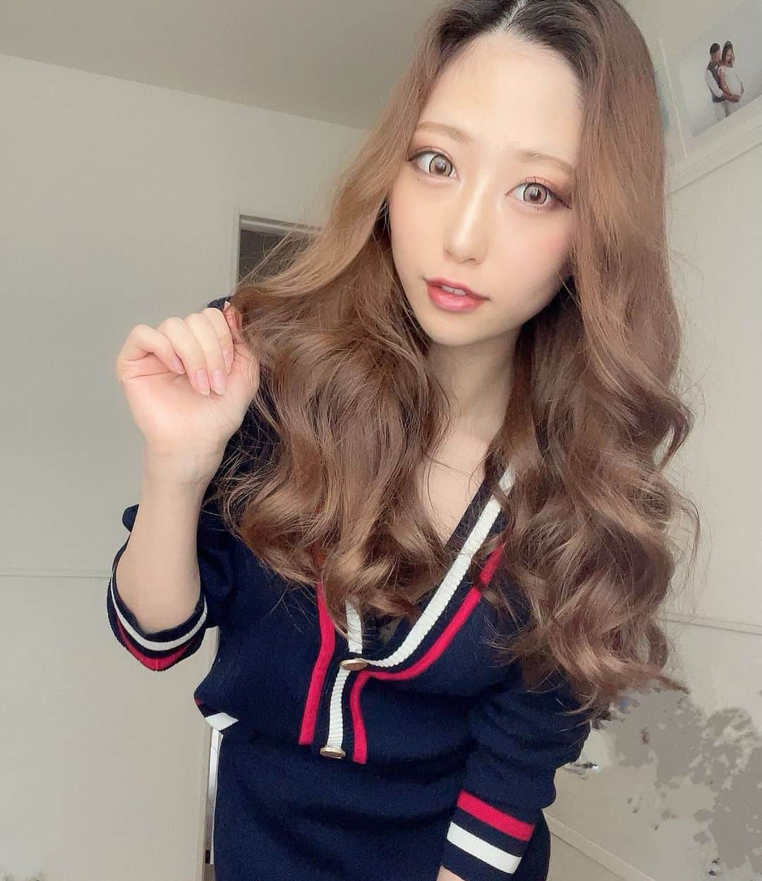 ゆらのインスタグラム：「久しぶり🤎  産後1ヶ月経ちました⏱  #me」