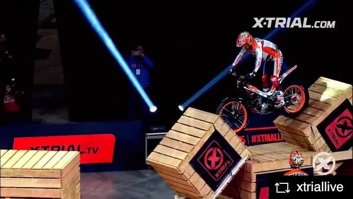 藤波貴久のインスタグラム：「Trial indoor Barcelona  #tbt #throwbackthursday  #best #fujigasstyle  @xtriallive @trialindoorbcn   @hondaracingcorporation  @s3parts.official  @box_repsol  @trialteamhrc  @alpinestars  @renthal_moto  @michelinmotorsport  @twin_air  @showabygpe  @shoei_japan  @didchain  @termignoni_official  @hopetech  @galfer_brakes  @braktec  @gobik_wear」