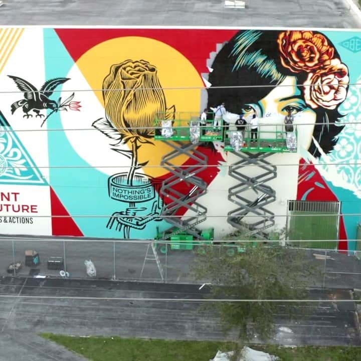 Shepard Faireyのインスタグラム：「I’m excited to be back in Miami. Here’s a sneak peek of a new mural at a school in conjunction with @therawproject_, filmed by @chopemdownfilms. Stay tuned!  –Shepard  Music by @budosband」