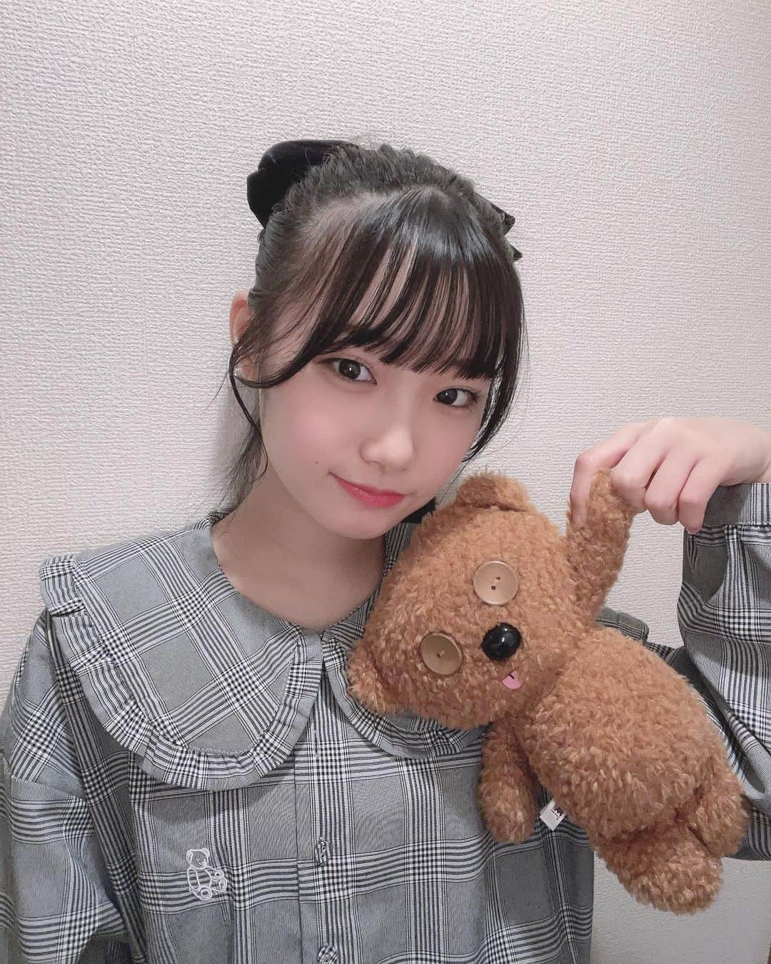 倉島杏実のインスタグラム：「🧸 .  #ポニーテール #ティム #チェック #fjk #リボン #リボンアレンジ」