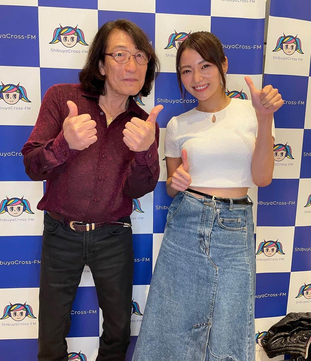 伊藤しほ乃のインスタグラム：「渋谷クロスFM『アリス矢沢透の飲食応援団』  アシスタントMCでした😊  ゲストの皆様ありがとうございました☺️♡  #渋谷クロスFM #アリス矢沢さん」