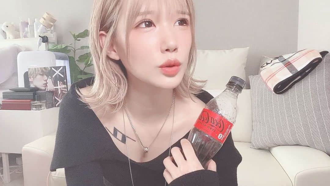 のインスタグラム：「動こっこ」