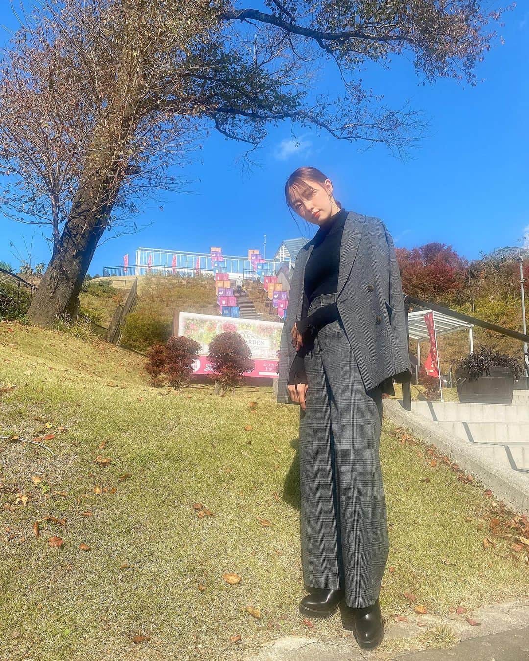 藤江れいなさんのインスタグラム写真 - (藤江れいなInstagram)「♡ 三島スカイウォーク。 富士山も綺麗に見れたりと 凄く素敵な場所でした🗻  ドッグランもあったから 今度、アネラ連れて来たいなぁ🐶 ・ ・ その日に初めて着た、 @heatherrich_official の セットアップが可愛すぎる🥺👗 ・ ・ @mishima_skywalk  #三島スカイウォーク  #２２時の嫁 #私服 #fashion #コーディネート　#セットアップ」11月18日 15時44分 - 01nyan0201